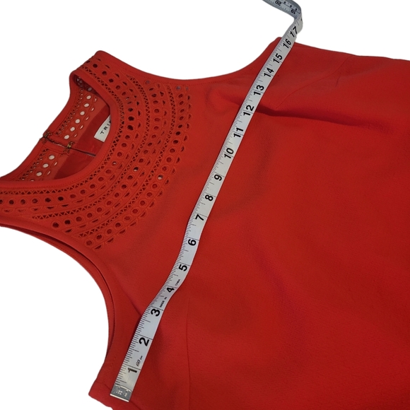 Trina Turk Lucia Shift Dress Size 2 - Picture 6 of 7
